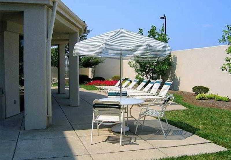 Courtyard Cincinnati Airport South/Florence Exterior foto